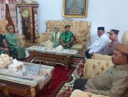 Pemda Boalemo Menyambut Danrem Menggunakan Adat Suku Gorontalo