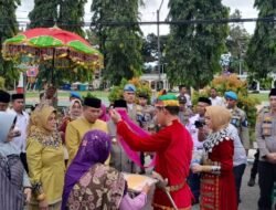 Pemda Boalemo Terima Pj Gubernur Gorontalo Dengan Adat Mopotilolo