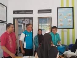 Kepala Seksi Surim I Ketut Arthanaya, SKM Tinjau Pelaksanaan Imunisasi di Posyandu Anggrek Desa Bubaa