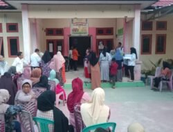 Dinsos Boalemo dan PT Pos Salurkan BLT Kesra untuk Lima Desa di Kecamatan Botumoito