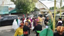 Bupati dan Wabup Boalemo Sholat Idul Fitri Bersama Masyarakat di Masjid Agung Baiturrahmah