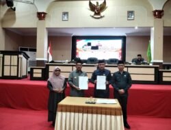 Bupati Rum Pagau Hadiri Rapat Paripurna DPRD, Ranperda Perlindungan dan Pemberdayaan UMKM Disetujui Bersama