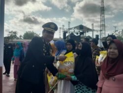 Polres Boalemo Bagikan Puluhan Paket Beras untuk Warga Kurang Mampu di Momen HUT Bhayangkara ke-80