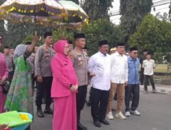 Resmi Disambut di Boalemo, AKBP Firman Taufik Terima Prosesi Adat Mopotilolo