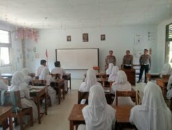 Satlantas Polres Boalemo Sosialisasikan Tertib Berlalu Lintas di SMA Negeri 1 Paguyaman